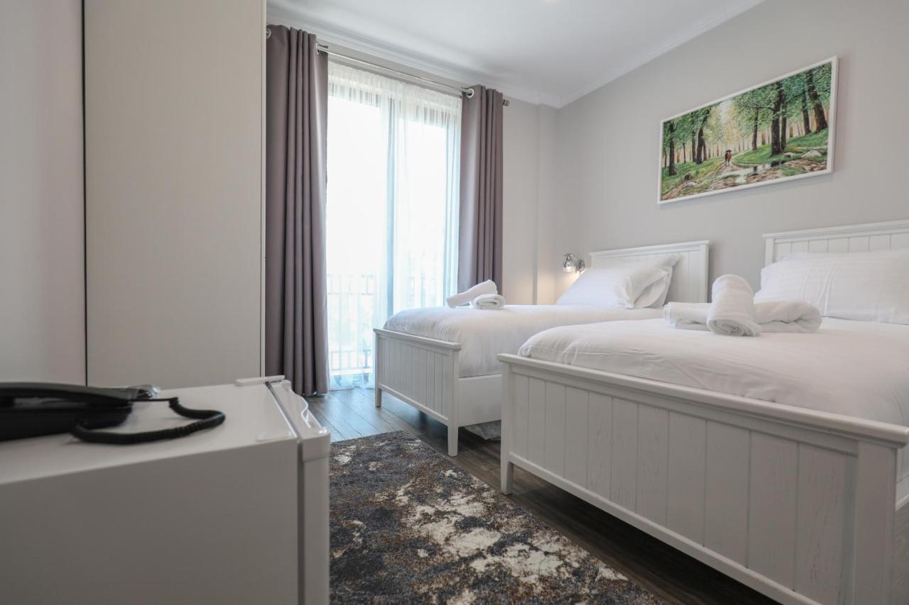 Hotel Peroni コルチャ エクステリア 写真